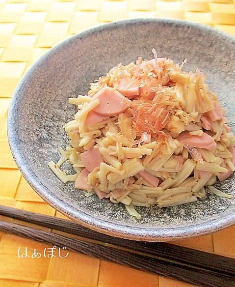 えのきと魚肉ソーセージのおかか炒め