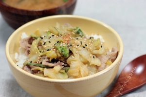 白菜の甘辛煮丼