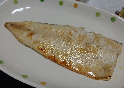 フライパンで簡単！ごま油香る♪鯖の塩焼き