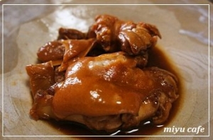 入れて煮るだけ超簡単!豚足の酢醤油煮