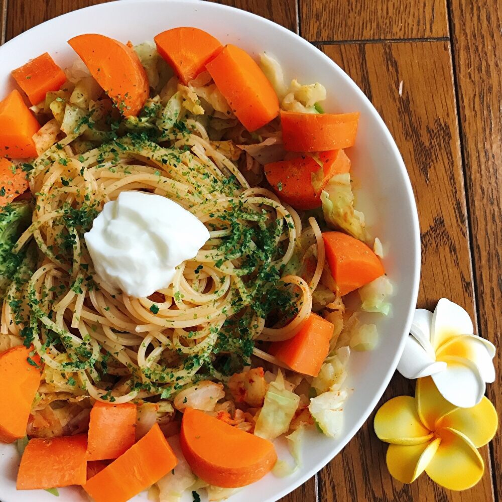 パスタ＊にんじん&キャベツ(チキンライスの素使用)