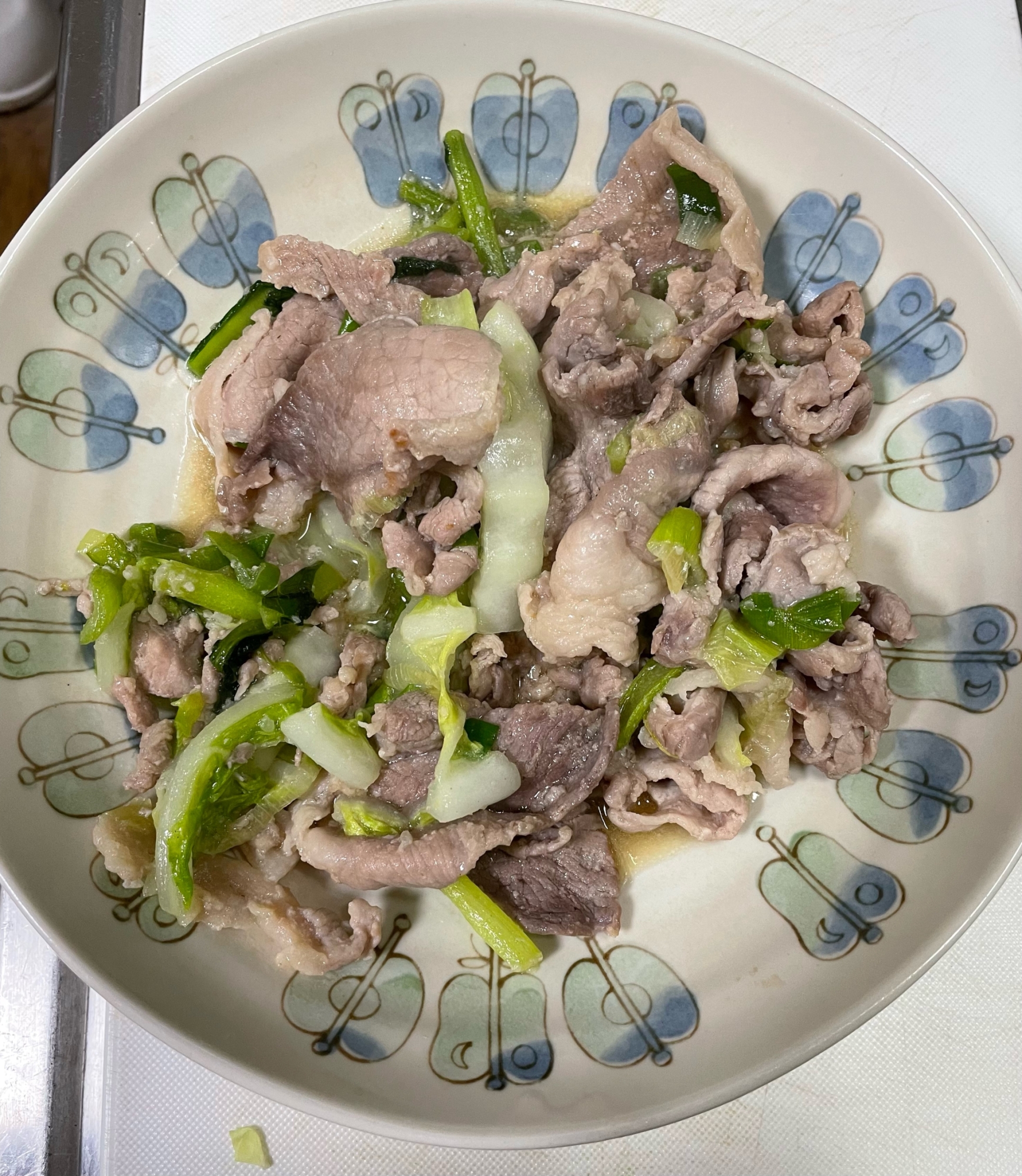 一手間かけて。塩麹漬豚小間切れ肉の野菜炒め