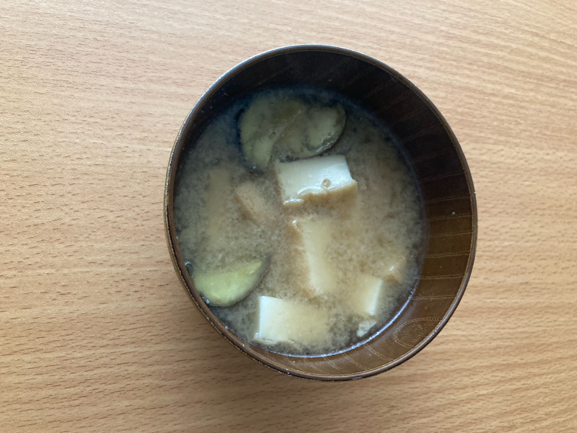 なすと厚揚げのお味噌汁