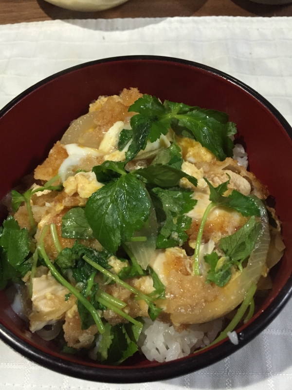 ミツバのせチキンカツ丼