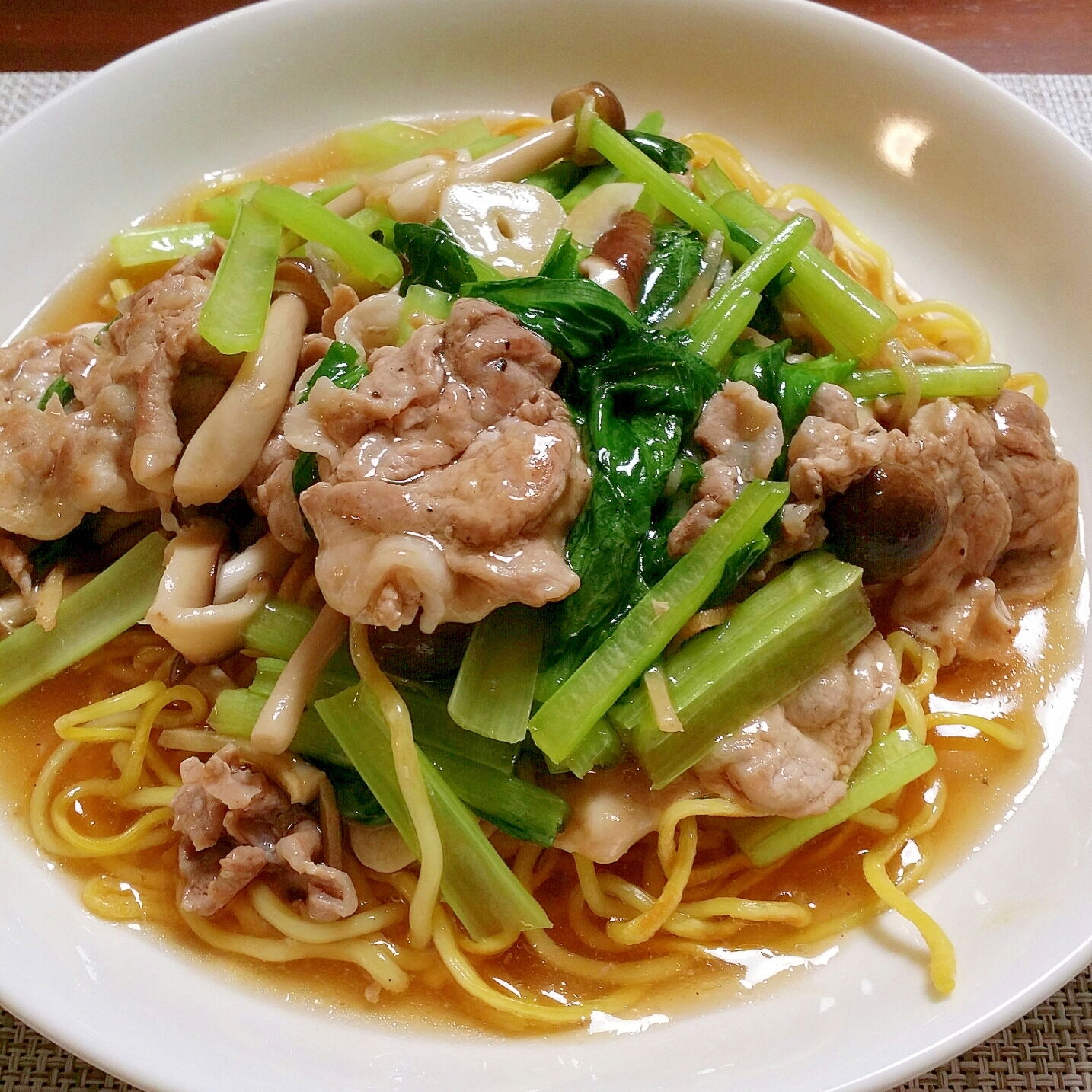 簡単！小松菜と豚のあんかけ焼きそば