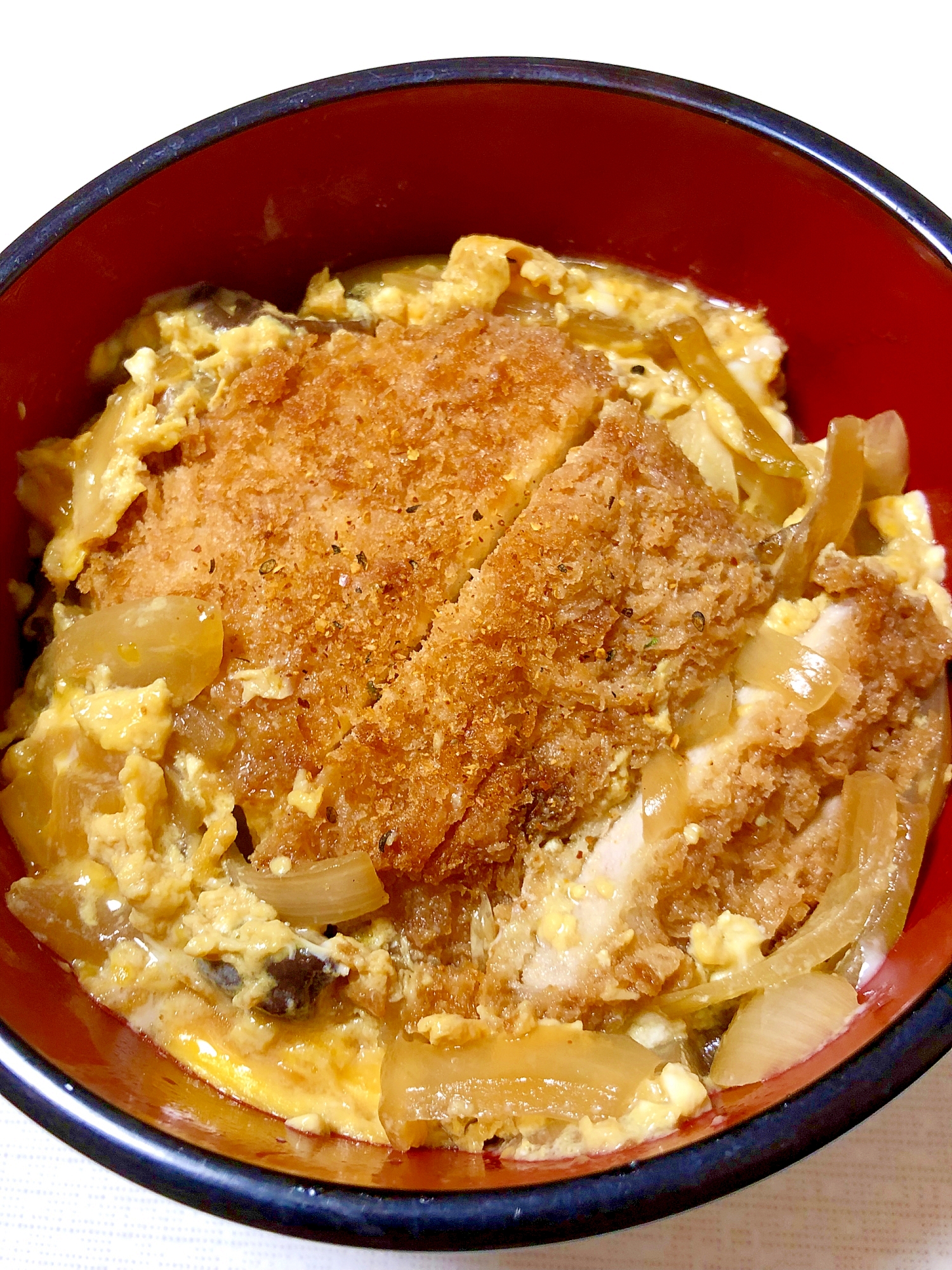 市販のカツと麺つゆで！簡単♪カツ丼