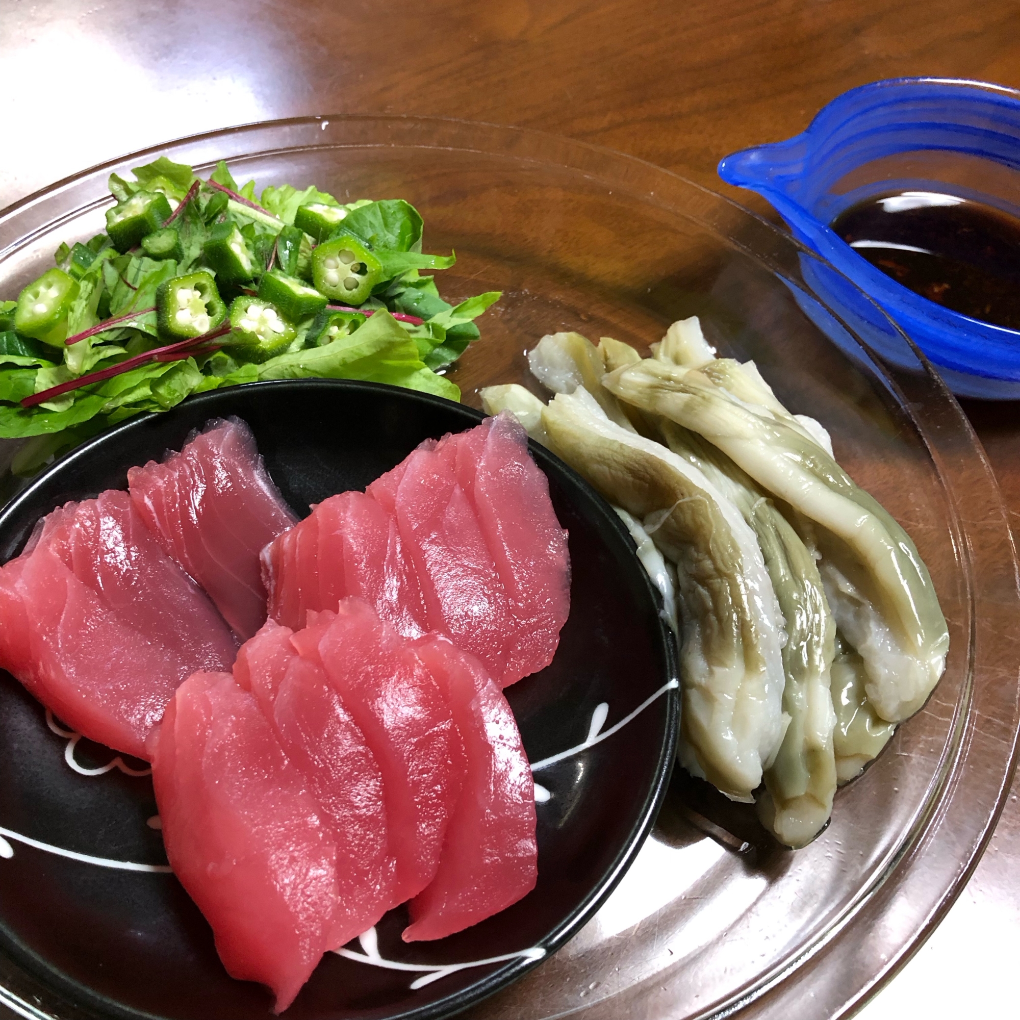 生姜醤油で食べる白なすとまぐろの刺身