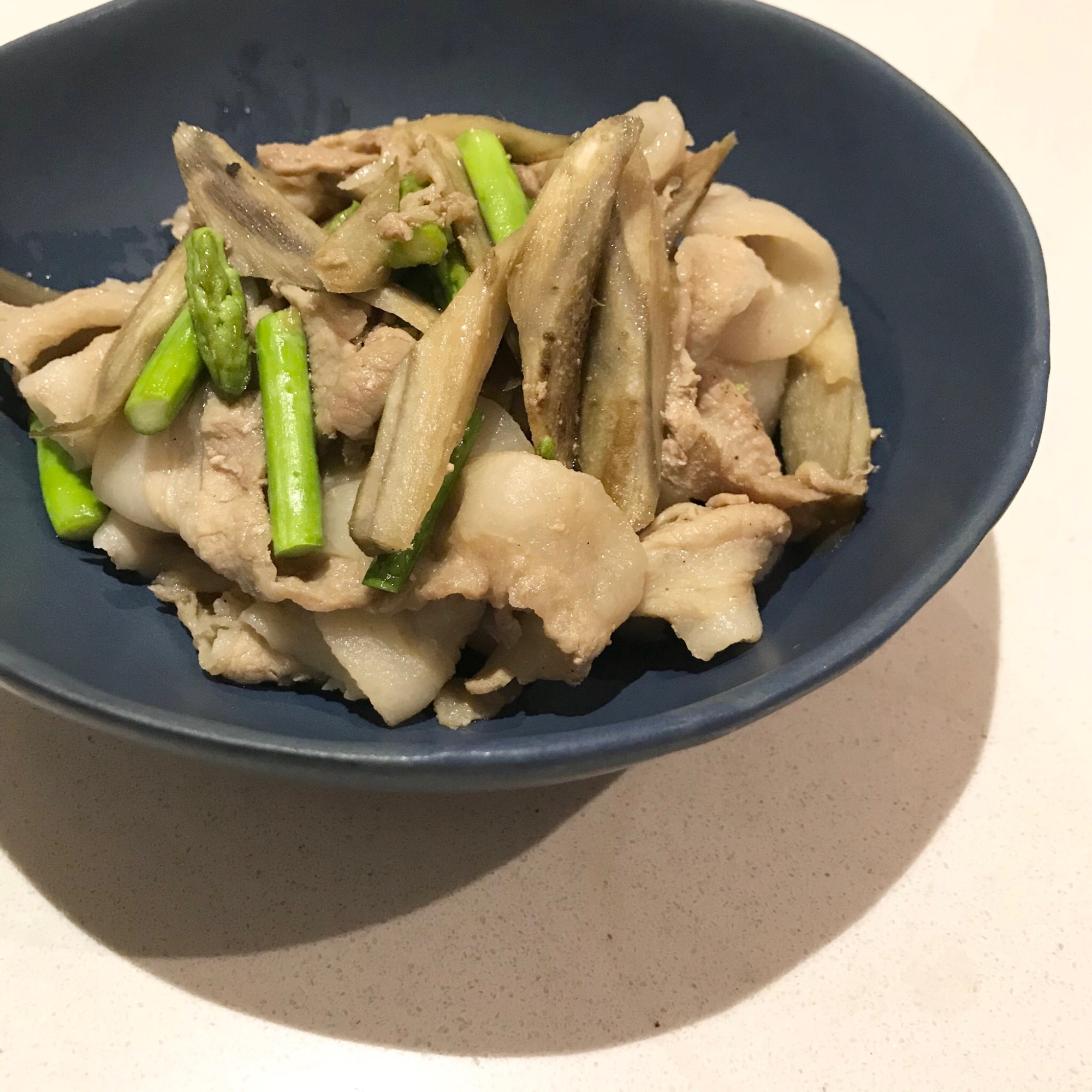 簡単＊ごぼうとアスパラの甘辛豚肉炒め