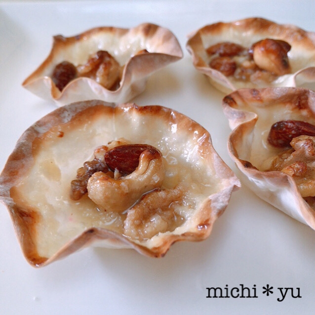 餃子の皮スイーツ♡ クリチー×ナッツのはちみつ漬け