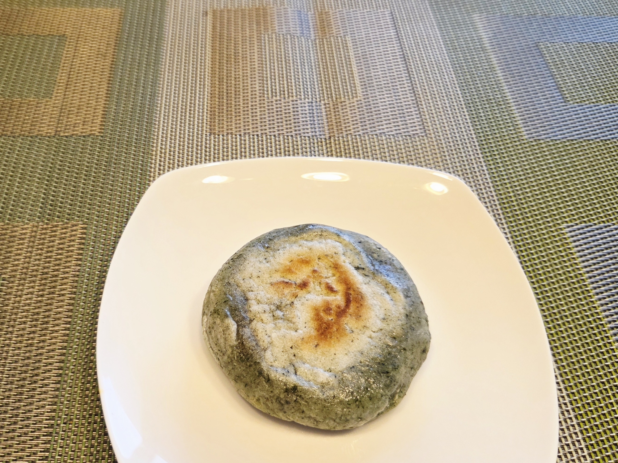 白玉粉で！乾燥よもぎを入れて！梅ケ枝餅風