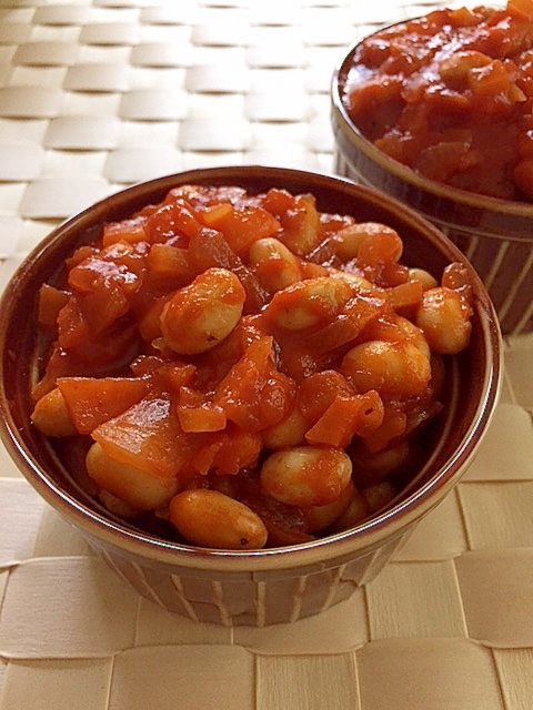 大豆の水煮とトマトジュースでチリコンカン風✿