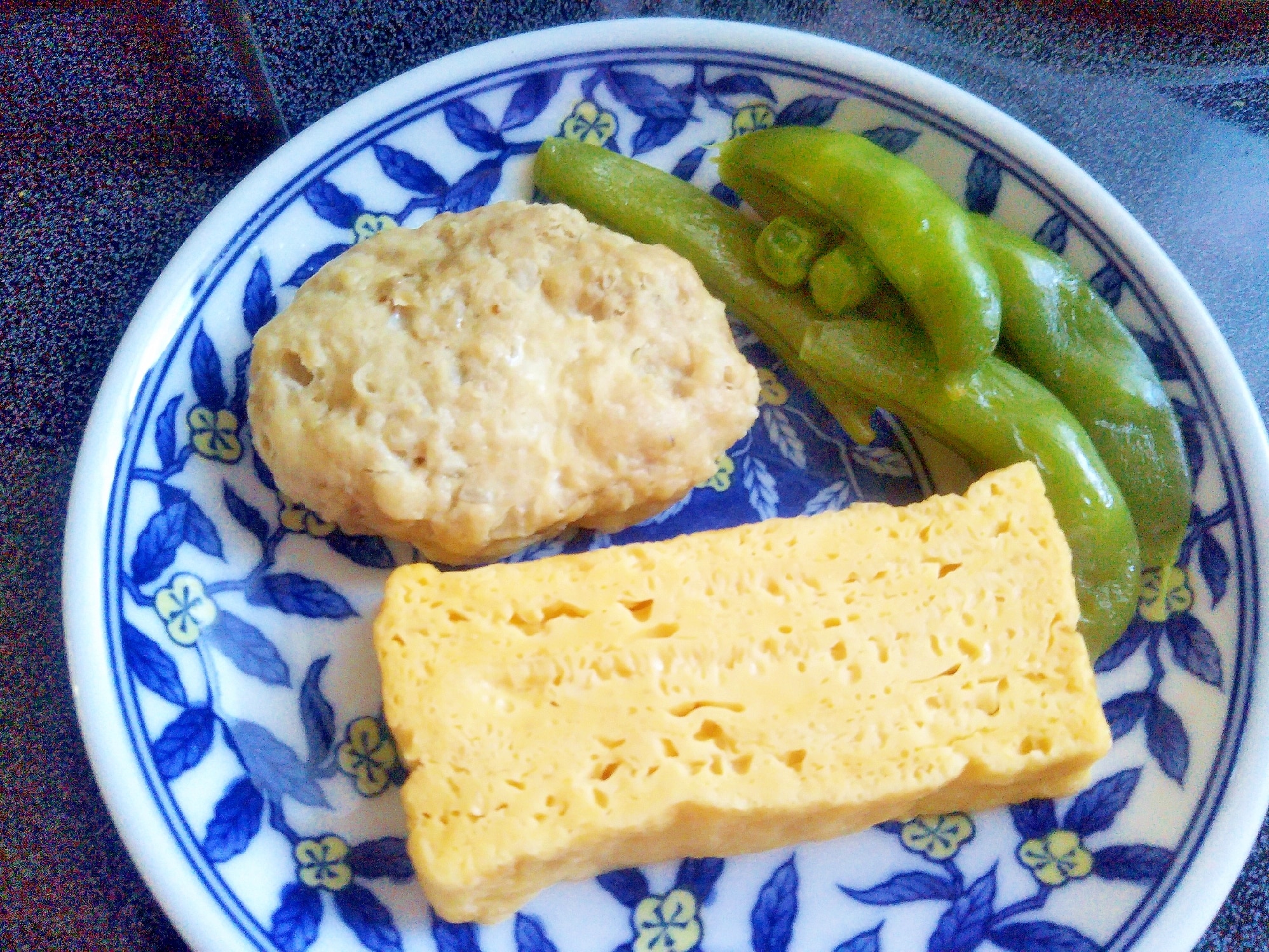 鶏つくね&厚焼き玉子&スナップエンドウ蒸し