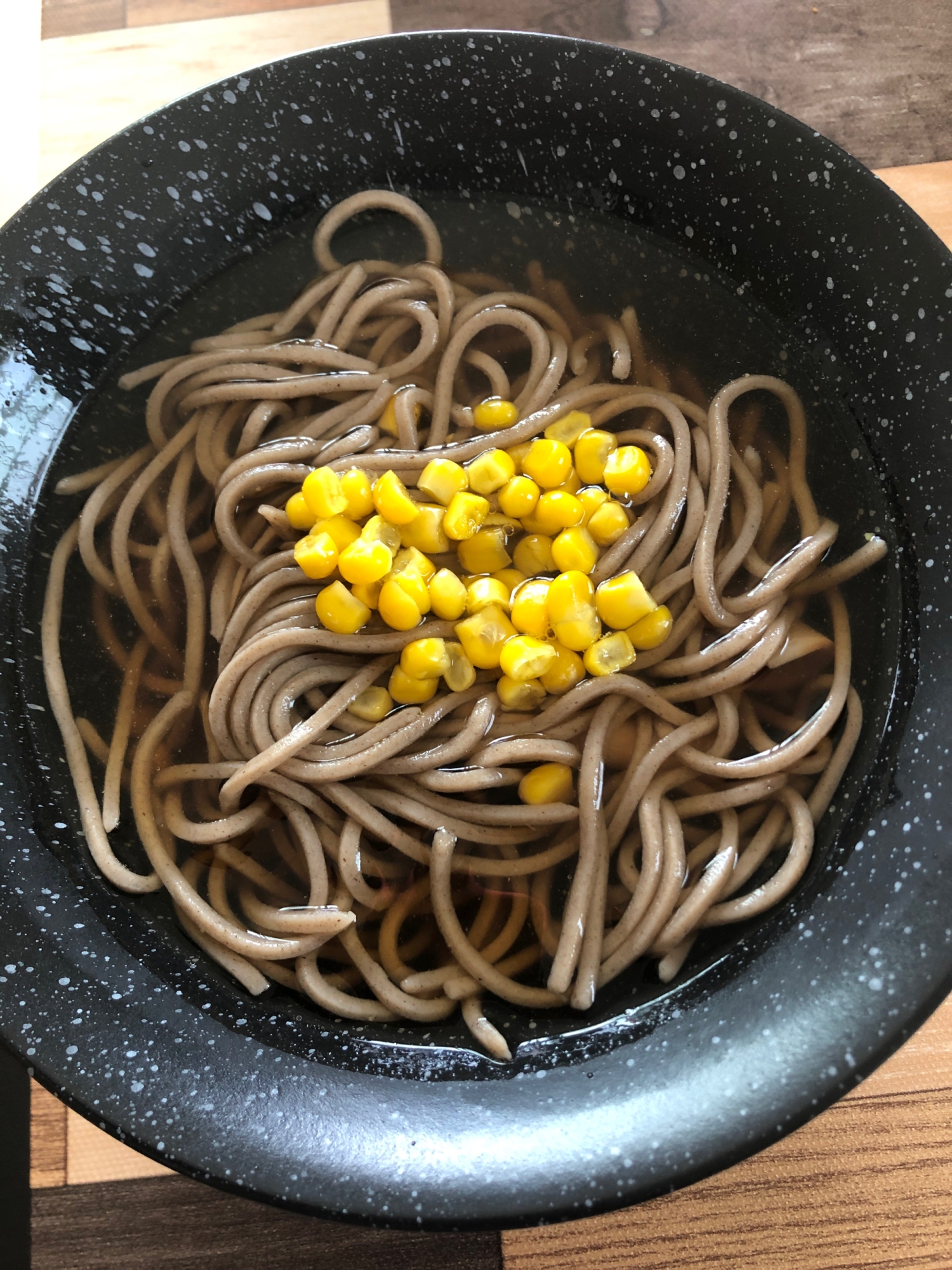 夜食に！コーン蕎麦