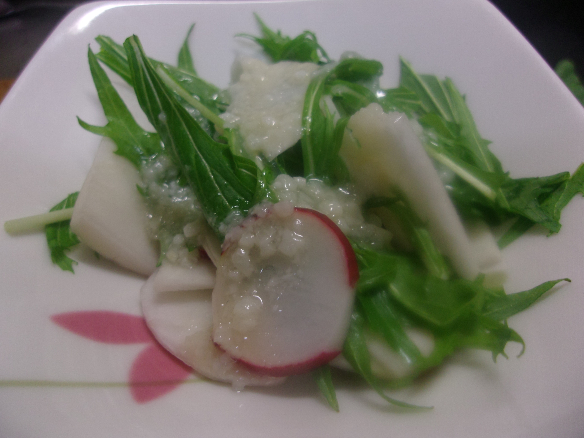 カブと水菜の塩麹ドレッシングサラダ