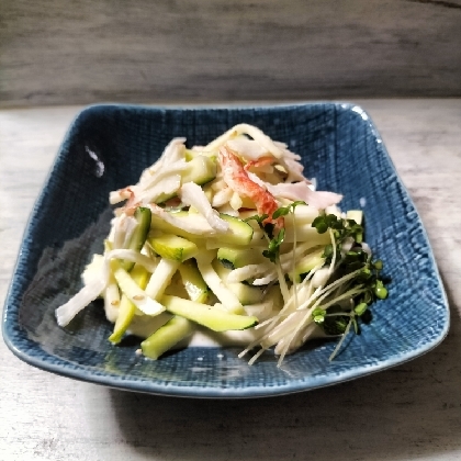 レンジで簡単♡ズッキーニとカニカマのごまマヨ和え