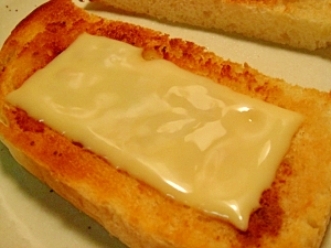 蜂蜜＆シナモン＆チーズトースト