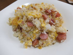 おやすみの日の遅い朝ごはんに。この味付け、初めてなのに懐かしい、食べやすいお味でおいしいですね＾＾！また作りたいと思います、ごちそうさまでした！