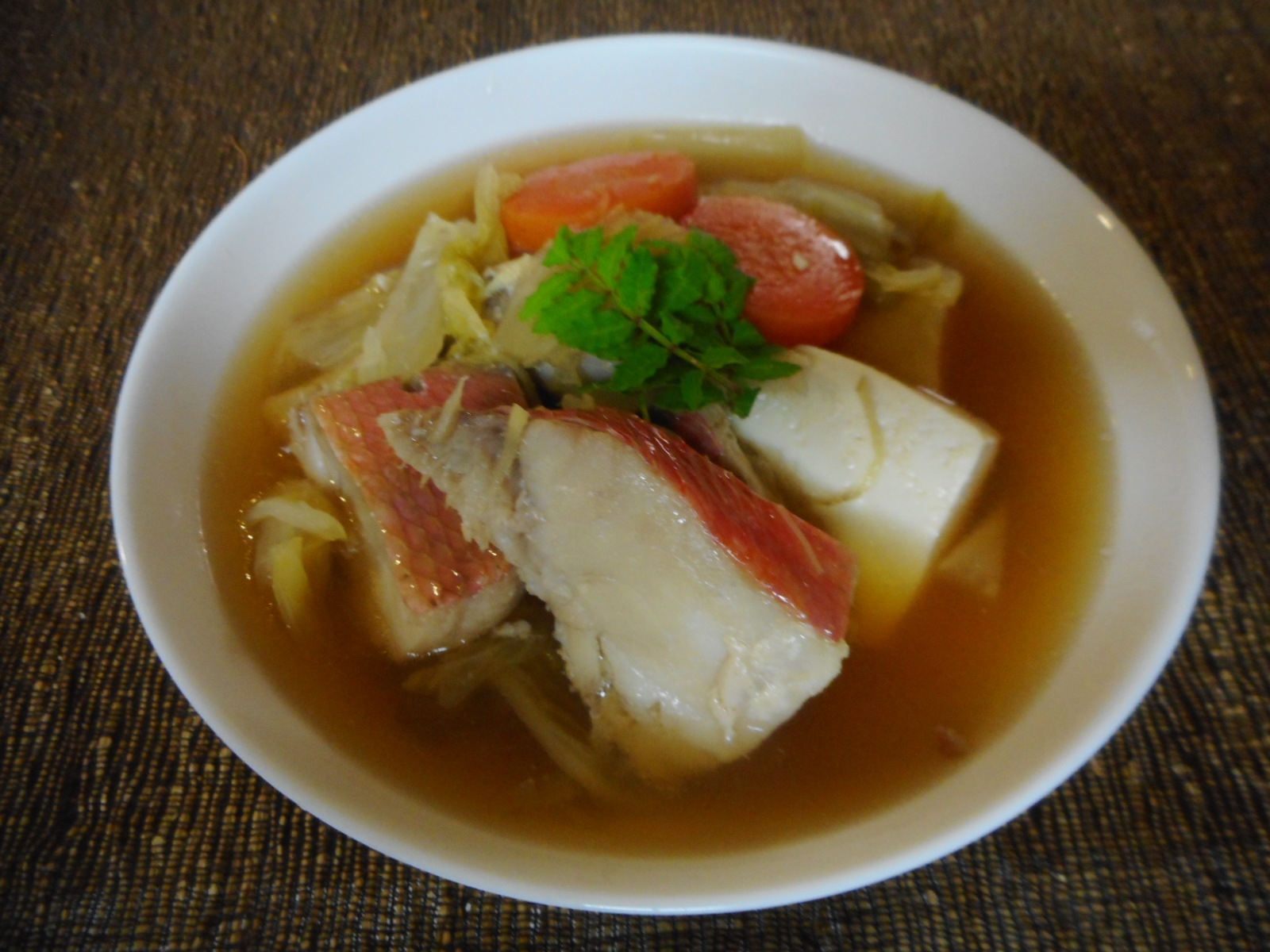金目鯛と白菜の生姜鍋