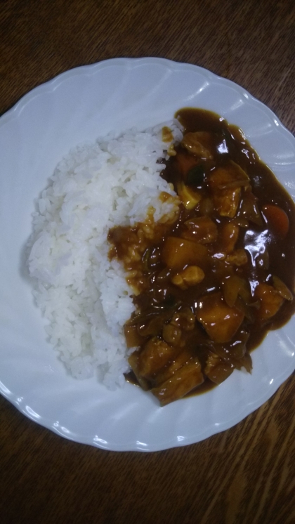 子供大好き。サツマイモと鶏肉のカレー