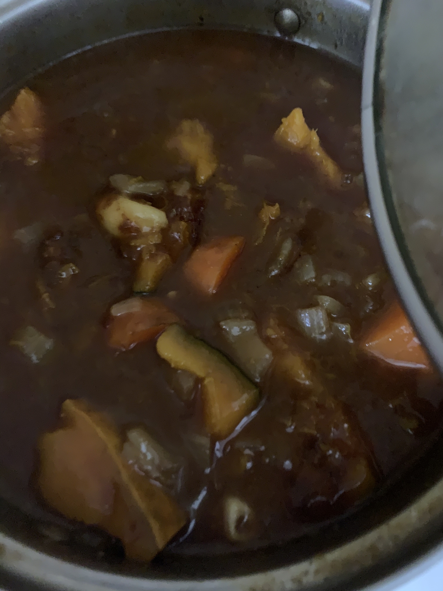 カボチャと玉ねぎのニンニクカレー