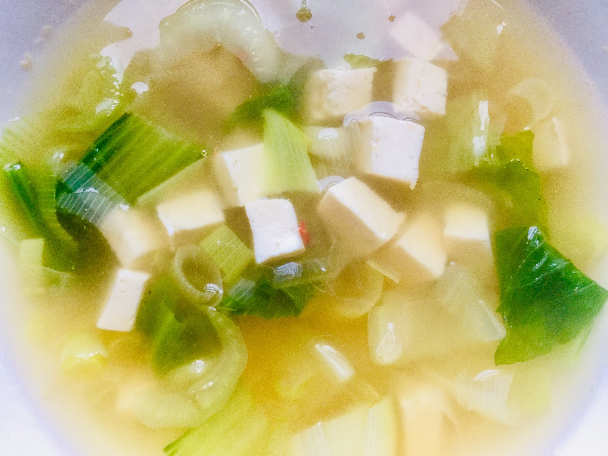 チンゲンサイと豆腐の海老風味スープ