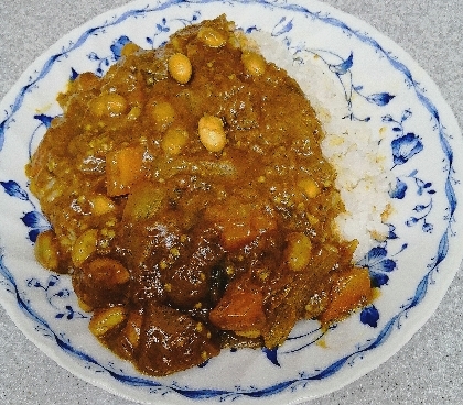 ヘルシーに☆大豆入りカレーライス☆