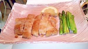 とんかつ用豚肉のムニエル風 レシピ 作り方 By Xxにゃん丸xx 楽天レシピ