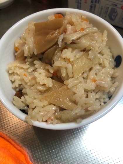 カナダ産でお手軽！松茸ごはん