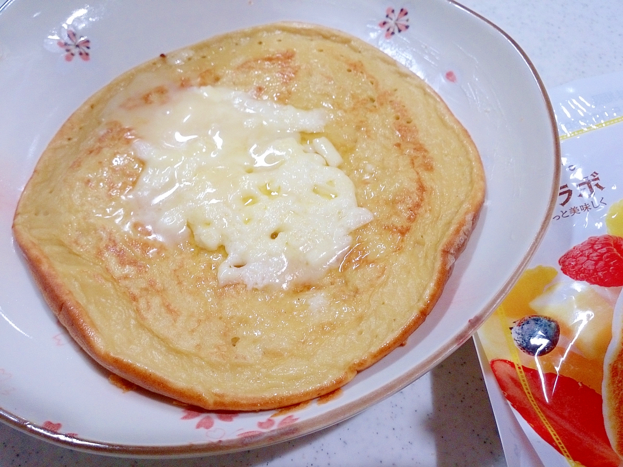 大豆粉いりパンケーキでカリカリ＆とろとろチーズ