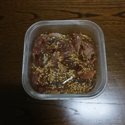 ゴマ油＋ポン酢で簡単カツオの漬けサラダ