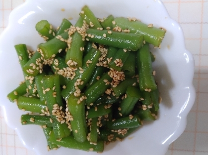 職場で貰ったいんげんで。
子供も食べれるように定番のごま和え、簡単で美味しかったです。