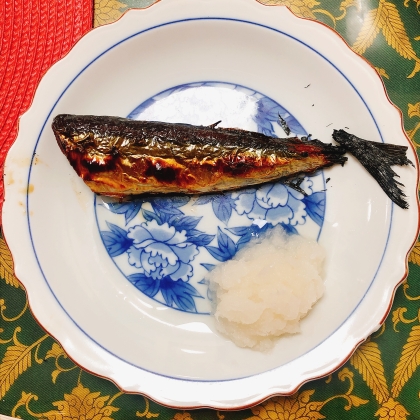 フライパンでレモン香る さんまの塩焼き