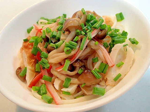 味ぽんで　竹輪・カニカマ・しめじのお素麺♬