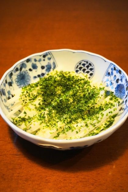 ふつーの長いも酢醬油あえ☆青のりの風味で★減塩志向