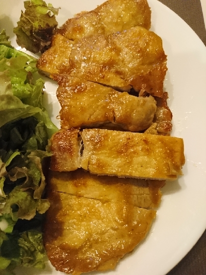 豚カツ用のお肉で。カレー風味が美味しかったです。また作りたいです(^^)