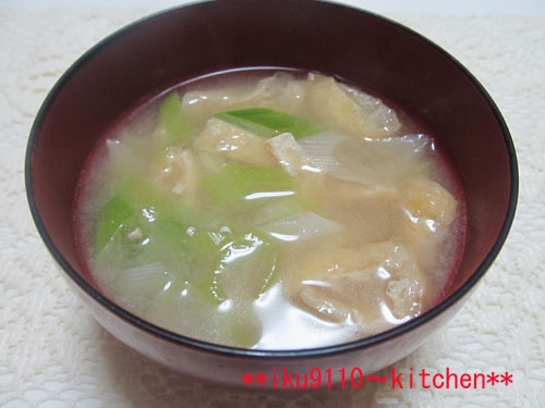 長ネギと油揚げの味噌汁