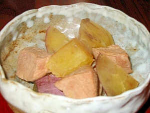 サツマイモと豚肉角煮