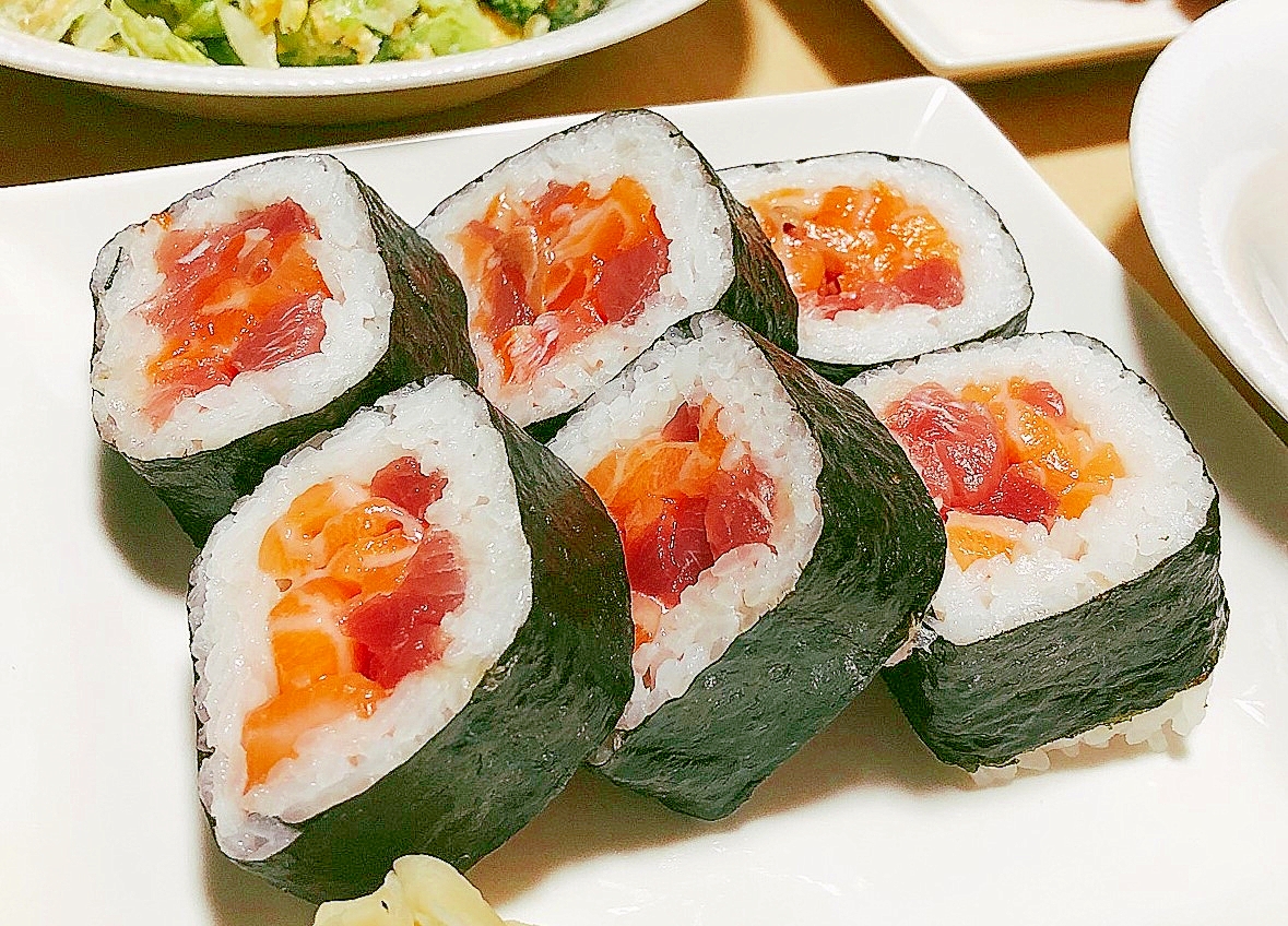 マグロとサーモンの簡単巻き寿司 レシピ 作り方 By 主夫のアトリエ 楽天レシピ マグロとサーモンの簡単巻き寿司 レシピ 作り方 By 主夫のアトリエ 楽天レシピ