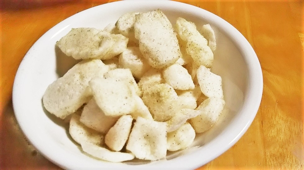 余ったお餅の消費に　レンジでおかき