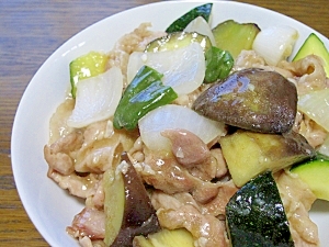 塩麹で簡単☆夏バテ防止！夏野菜の中華うま煮丼