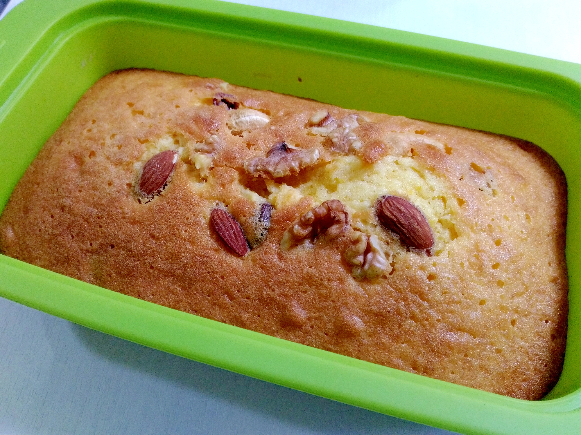 しっとり香ばしい ミックスナッツのパウンドケーキ レシピ 作り方 By うーころちゃん 楽天レシピ