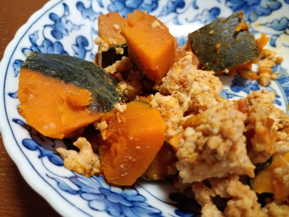 豚ミンチ肉でかぼちゃの煮物