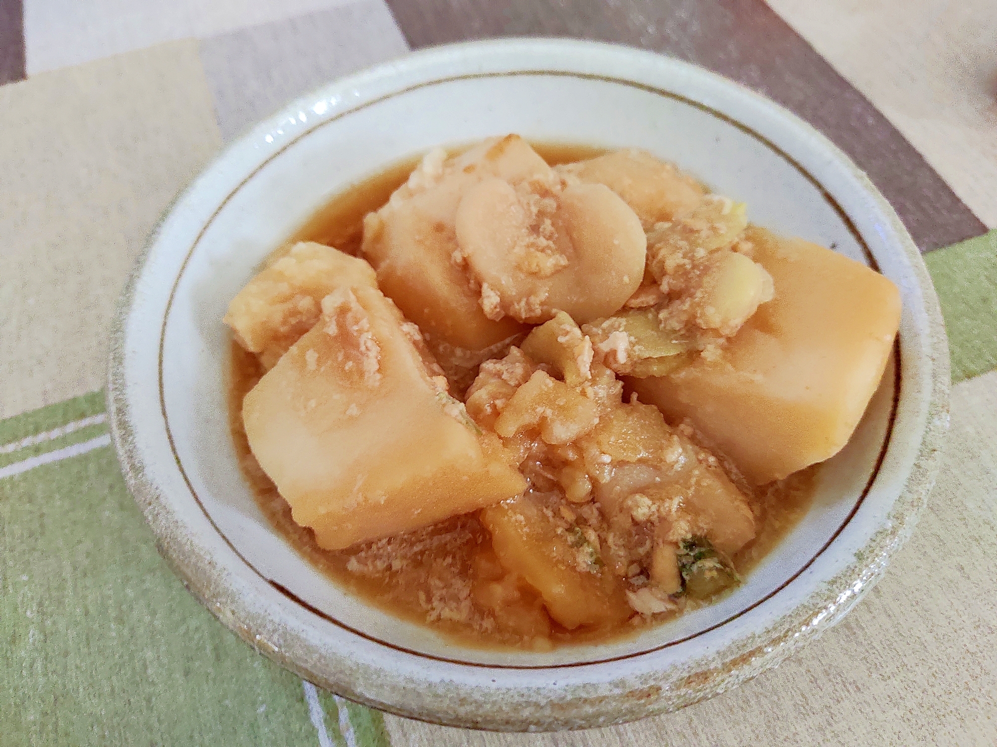 じゃがいもとそら豆の煮物