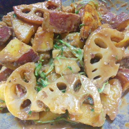 さつまいもとれんこんのカレーマヨサラダ