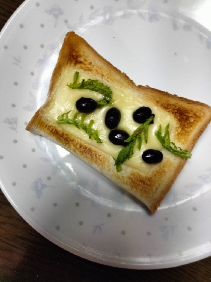 こんにちは。朝食に。あるもので。美味しくできました。レシピ有難うございました。