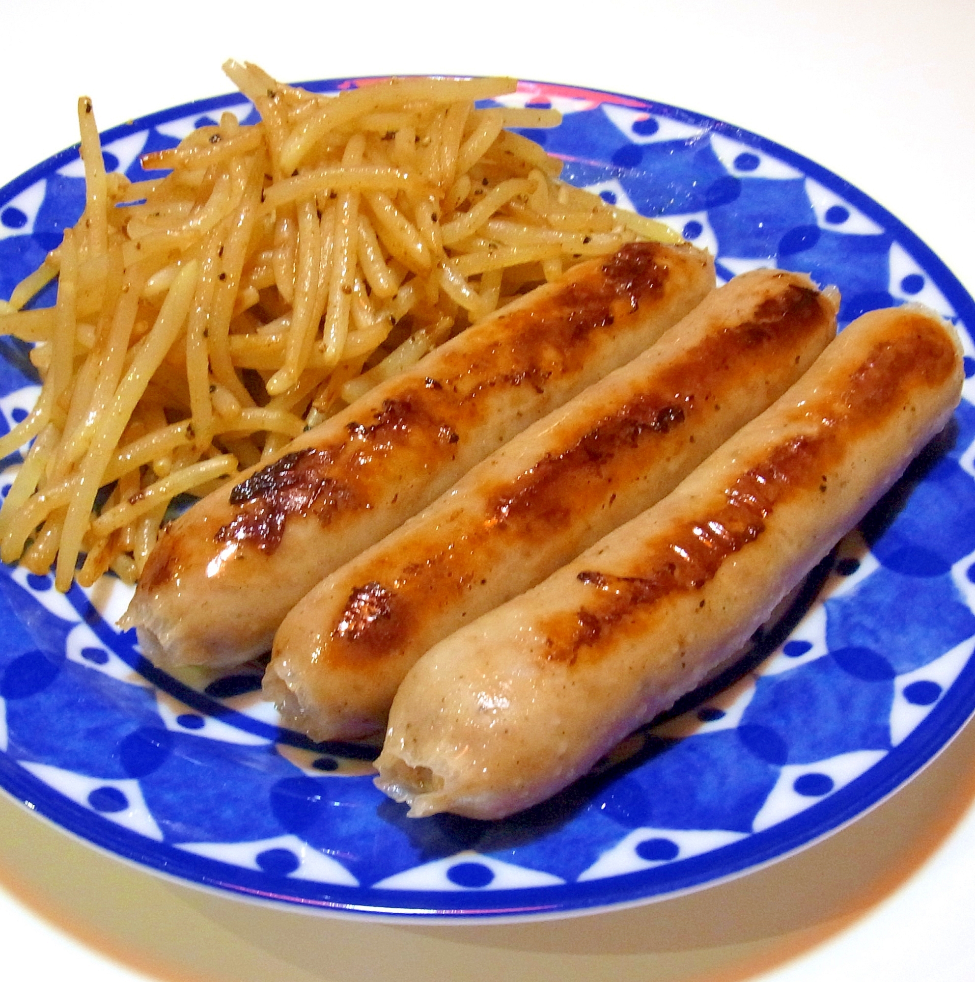 おつまみに♪焼きソーセージともやしのカレー炒め