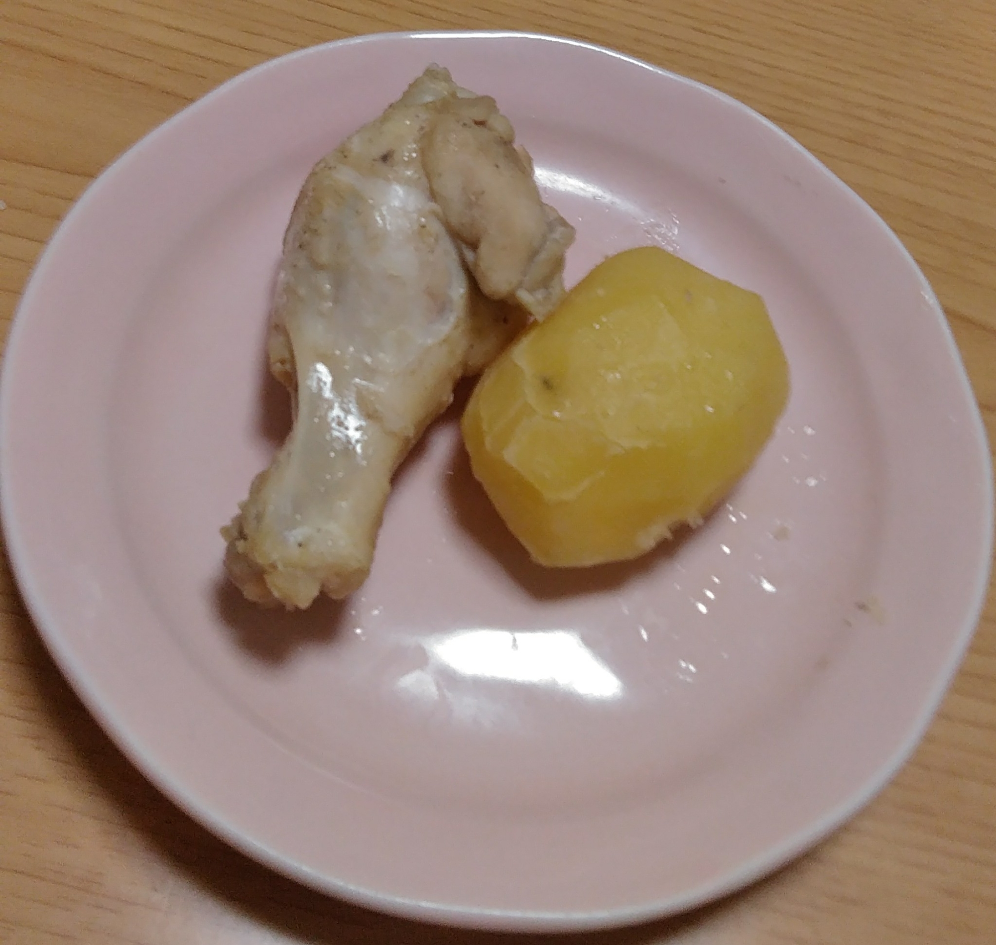 鶏手羽元とじゃがいもの煮物