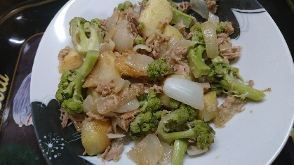 ボリューム野菜おかず☆ブロッコリーとツナの煮物