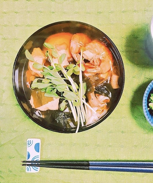 【糖質制限】糖質0麺♡海老と鶏肉の具沢山お蕎麦