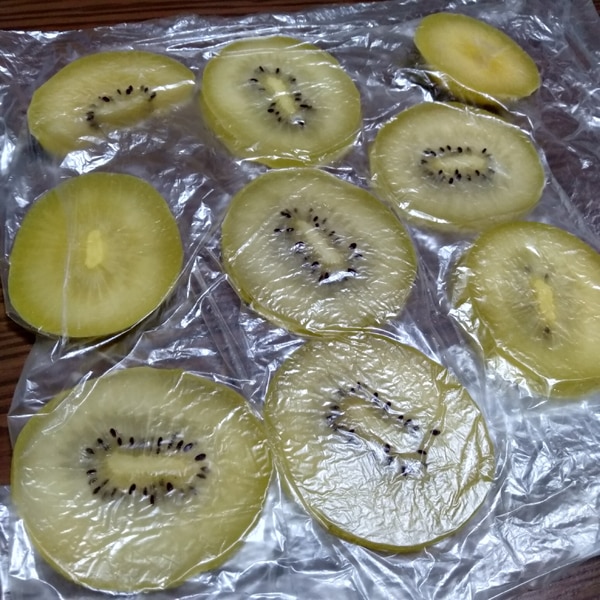 離乳食中期 キウイの保存方法 レシピ 作り方 By ズボラレシピのかねつぐ 楽天レシピ 離乳食中期 キウイの保存方法 レシピ 作り方 By ズボラレシピのかねつぐ 楽天レシピ